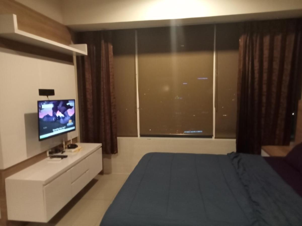 Apartemen Grand Kamala Lagoon Bekasi By Cicie Room Exterior photo